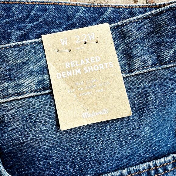 Madewell Women's Blue Denim Relaxed Mid Rise Cut Off Jeans Shorts Size 22W NWT - Picture 3 of 5
